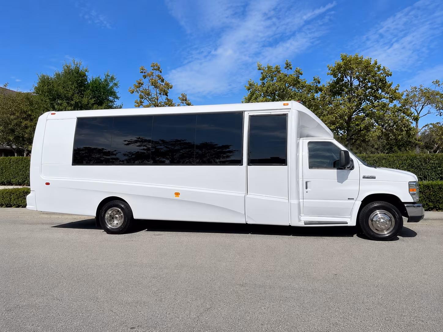 concert night party buses for groups celebrating in meridian
