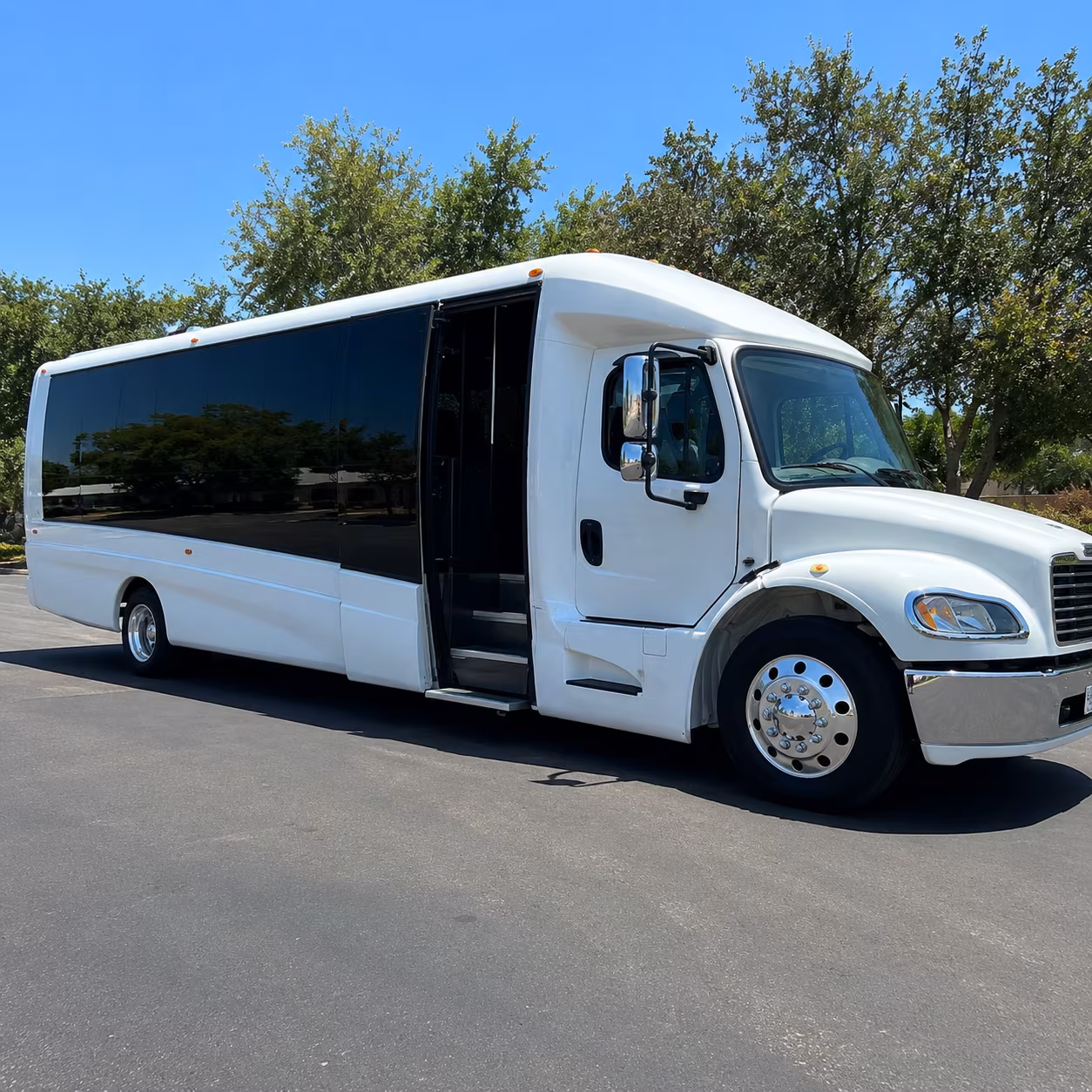 corporate and convention buses serving meridian s business community