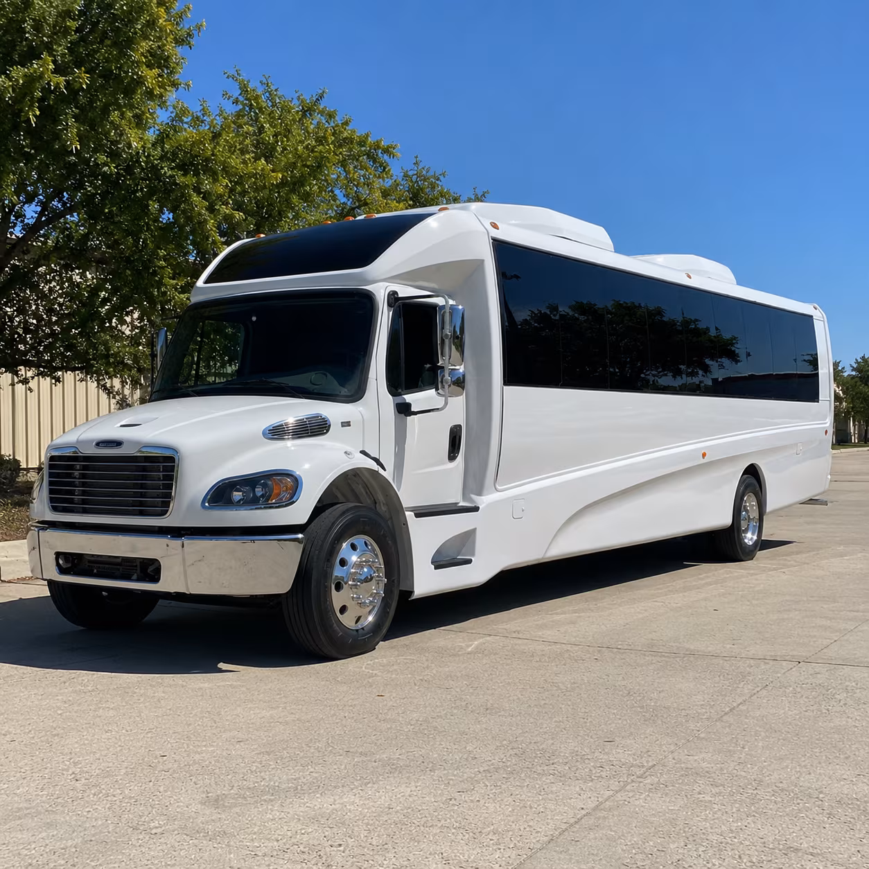 meridian 18 passenger minibus