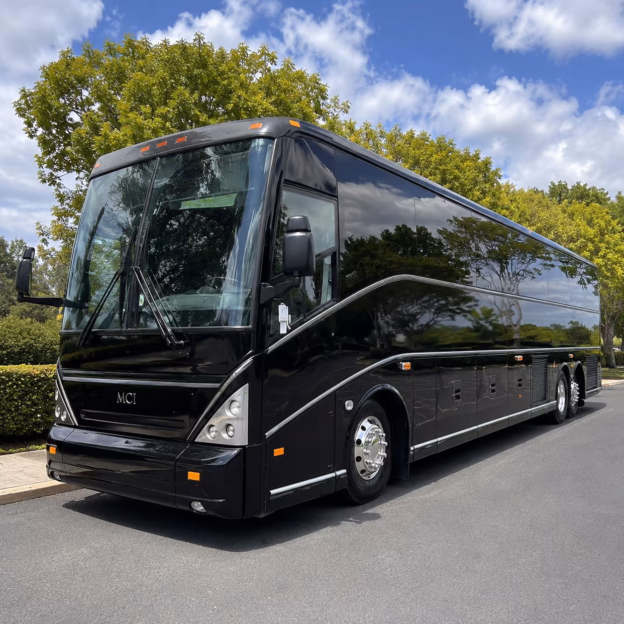 meridian 56 passenger charter bus