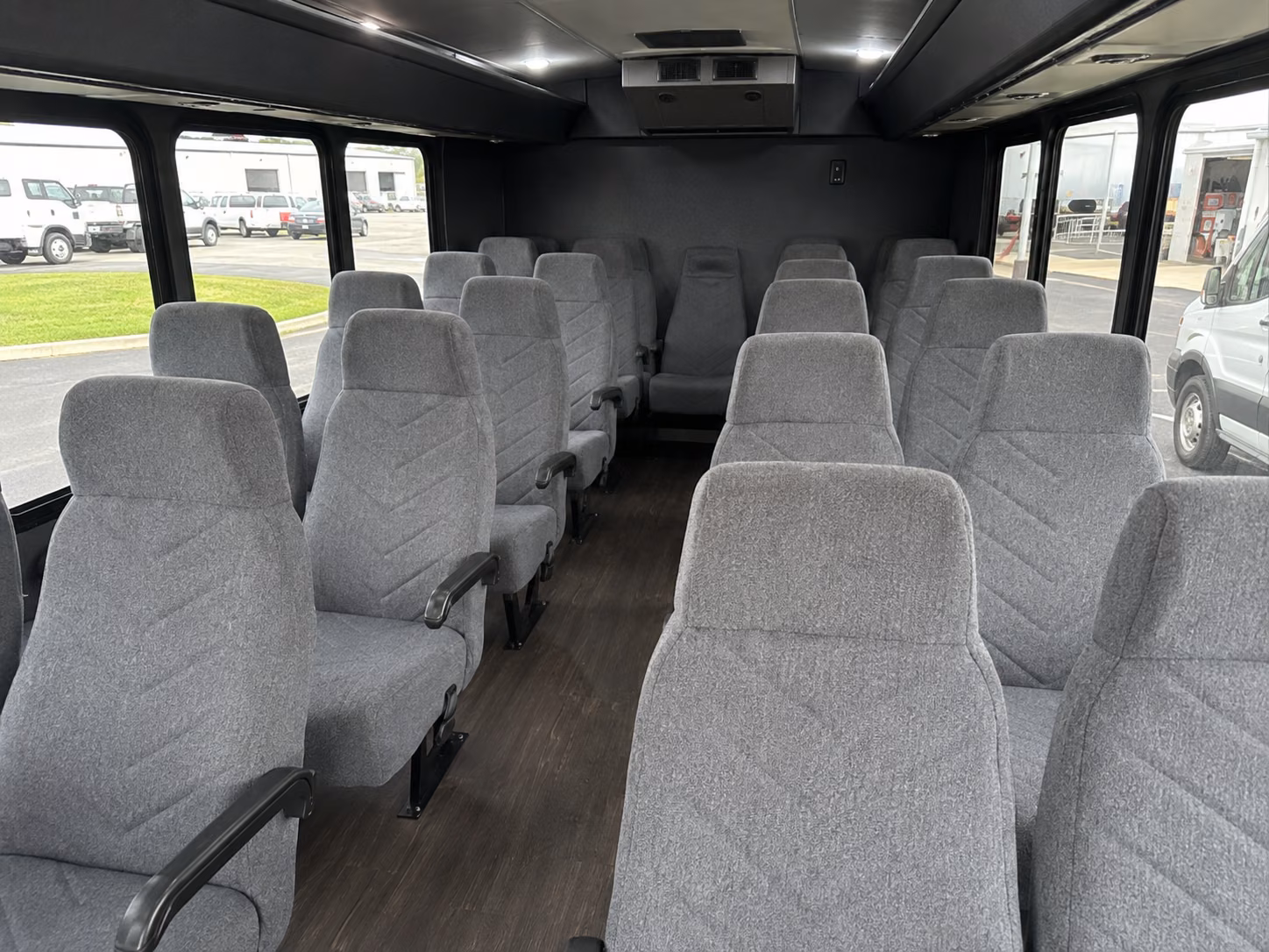 minibus rentals for smaller wine tour groups in meridian