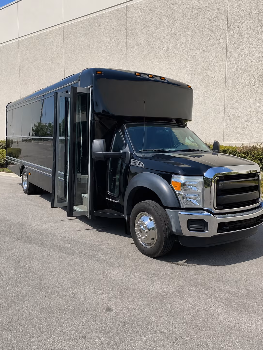 party buses to extramile arena concerts in boise